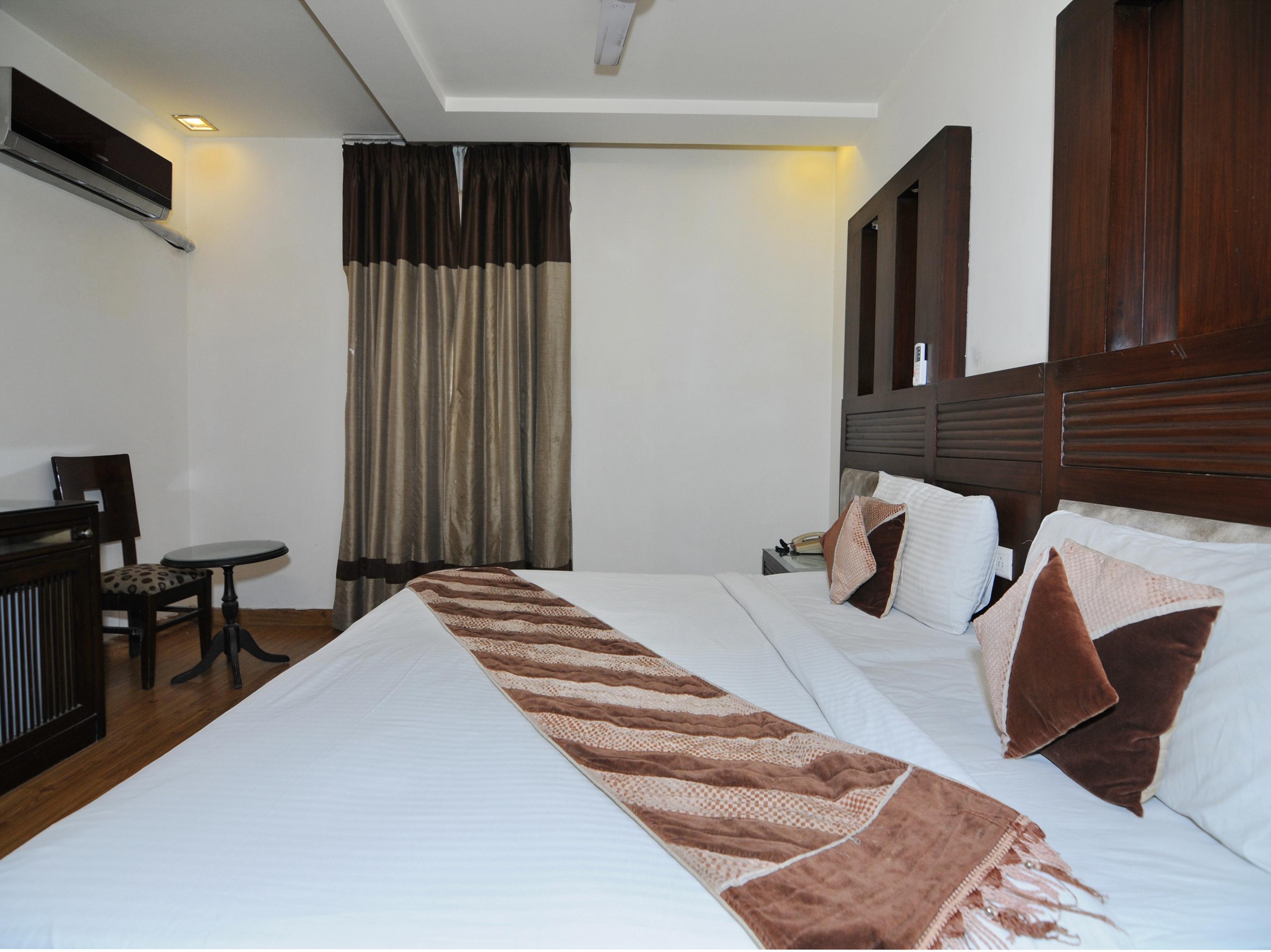 Oyo 6845 The Grand Hotel Neu-Delhi Exterior foto